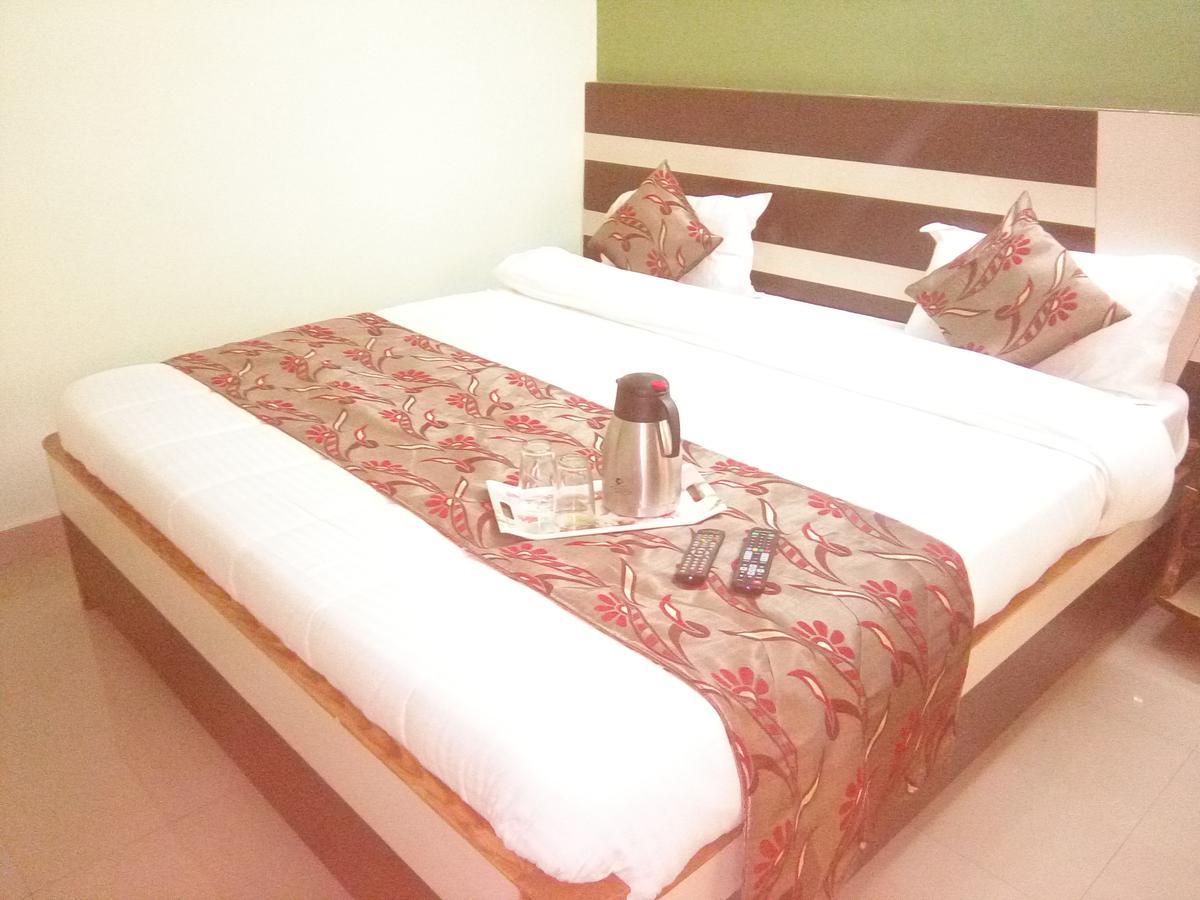 Hotel Mani International Patna  Buitenkant foto